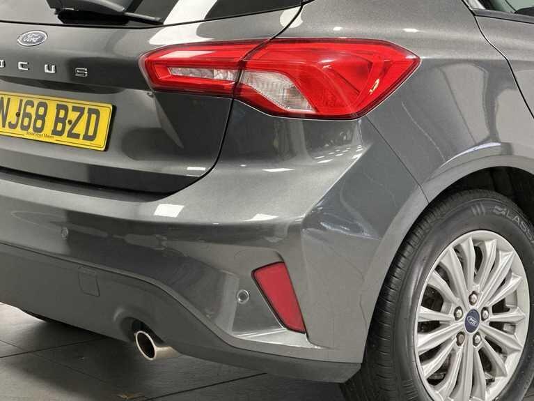 Used Ford Focus 2018 for sale - 76714330: Photo 11