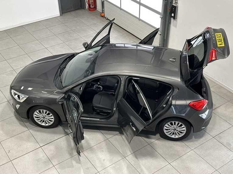 Used Ford Focus 2018 for sale - 76714330: Photo 16