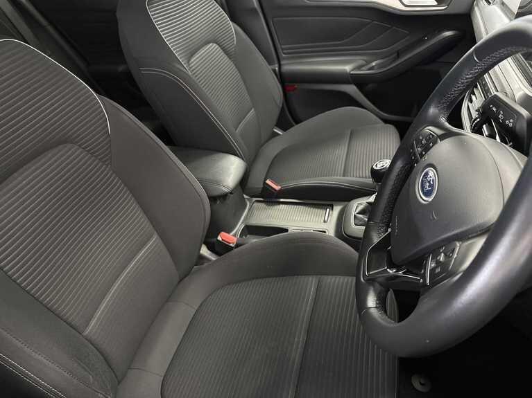 Used Ford Focus 2018 for sale - 76714330: Photo 19