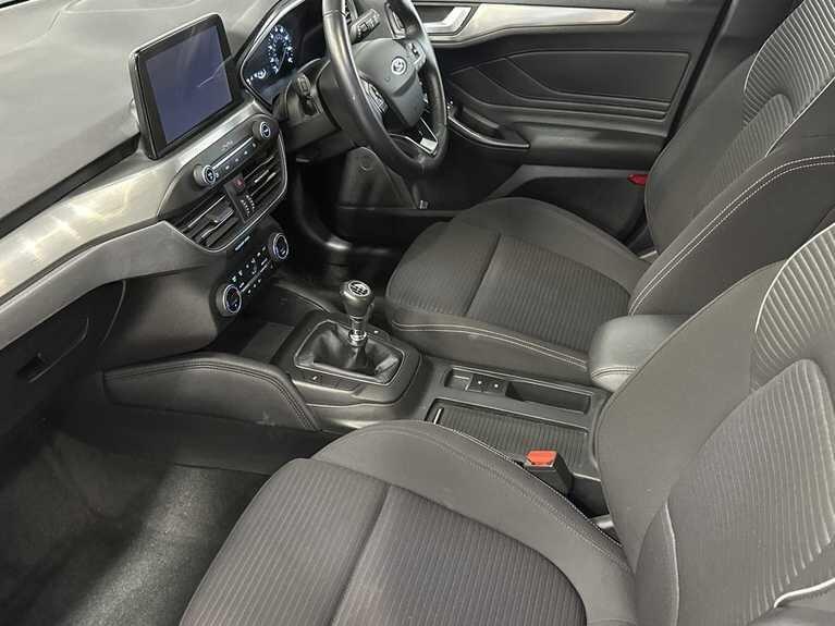 Used Ford Focus 2018 for sale - 76714330: Photo 3