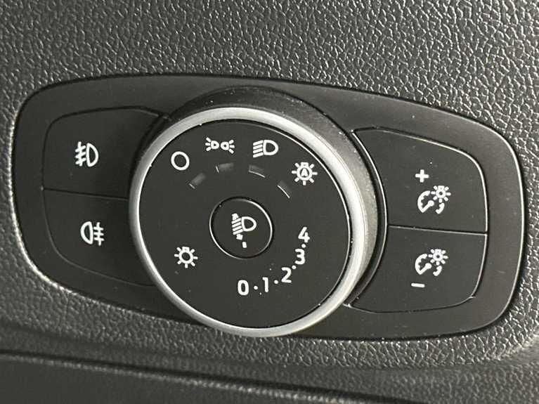 Used Ford Focus 2018 for sale - 76714330: Photo 37