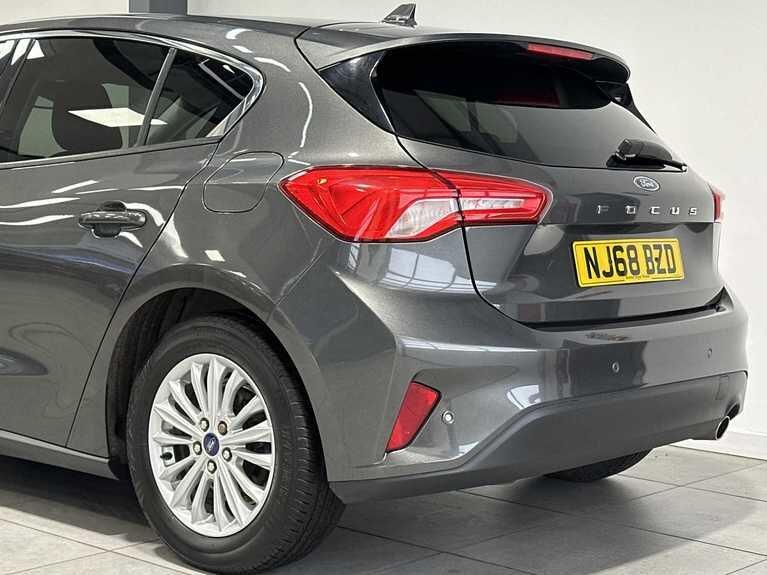 Used Ford Focus 2018 for sale - 76714330: Photo 9