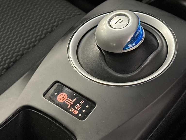 Used Nissan Leaf 2015 for sale - 77598048: Photo 5