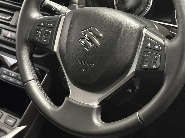 Used Suzuki S-Cross 2023 for sale - 76926108: Photo 35