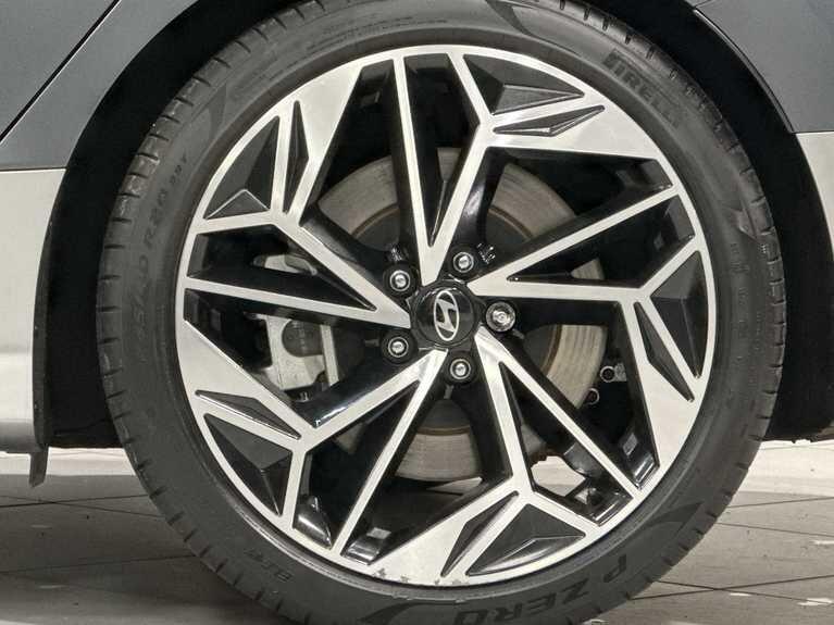 Used Hyundai IONIQ 6 2024 for sale - 76714698: Photo 4