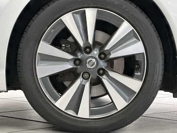 Used Nissan Pulsar 2016 for sale - 76715296: Photo