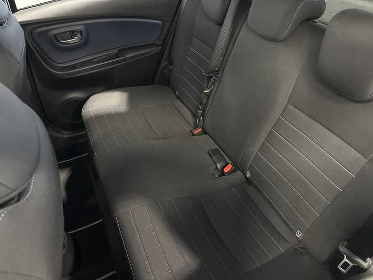 Used Toyota Yaris 2017 for sale - 76715349: Photo 29