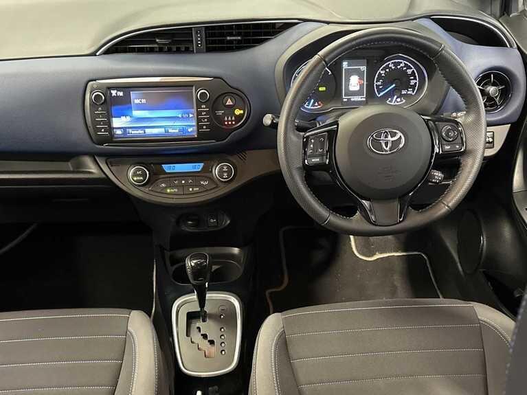 Used Toyota Yaris 2017 for sale - 76715349: Photo 30