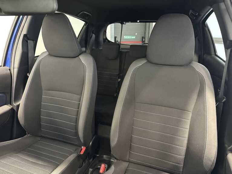 Used Toyota Yaris 2017 for sale - 76715349: Photo 33