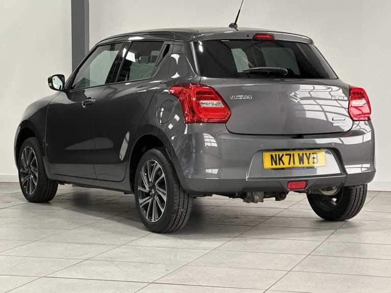 Used Suzuki Swift 2022 for sale - 76926035: Photo 2