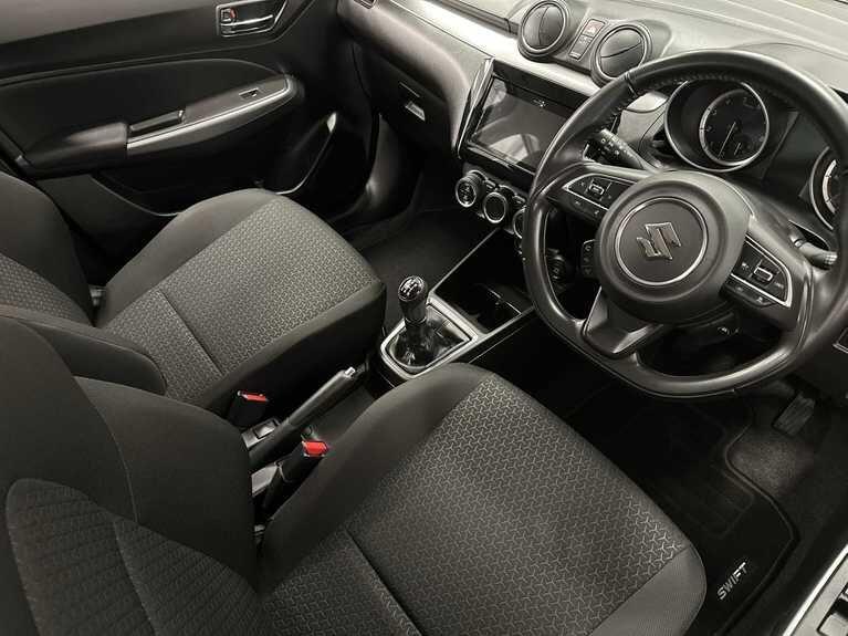 Used Suzuki Swift 2022 for sale - 76926035: Photo 21