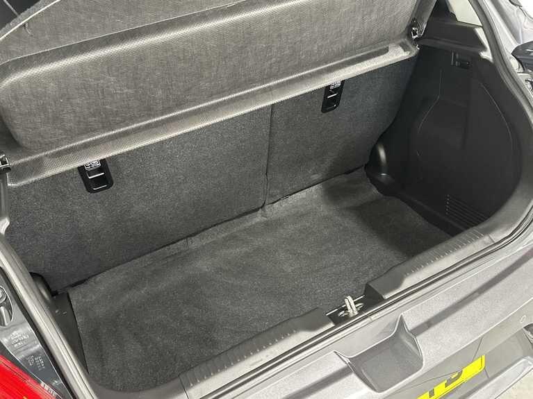 Used Suzuki Swift 2022 for sale - 76926035: Photo 25