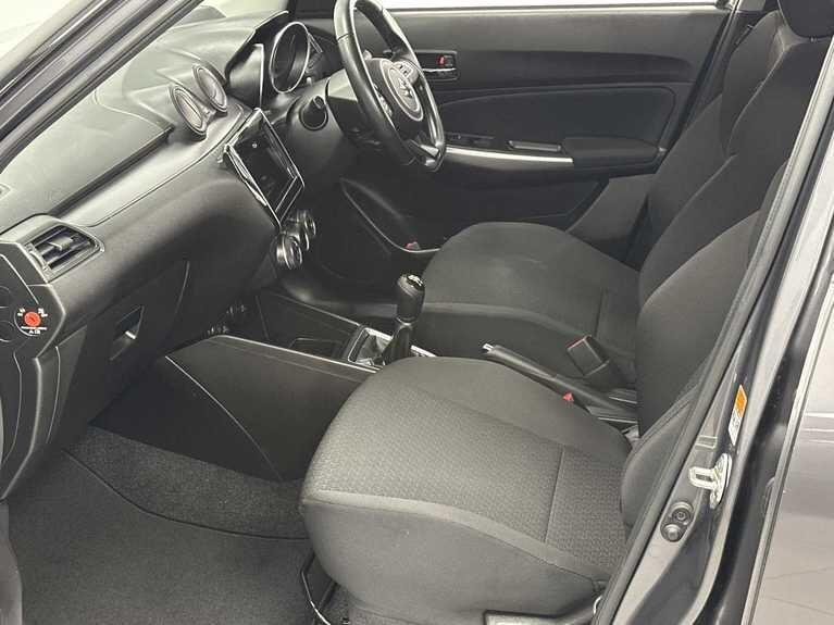 Used Suzuki Swift 2022 for sale - 76926035: Photo 26
