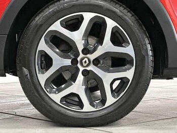 Used Renault Captur 2019 for sale - 77255484: Photo