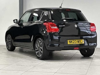 Used Suzuki Swift 2023 for sale - 76926436: Photo