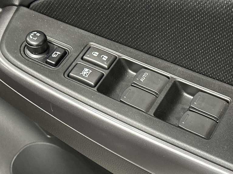 Used Suzuki Swift 2023 for sale - 76926436: Photo 35