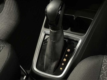 Used Suzuki Swift 2023 for sale - 76926436: Photo