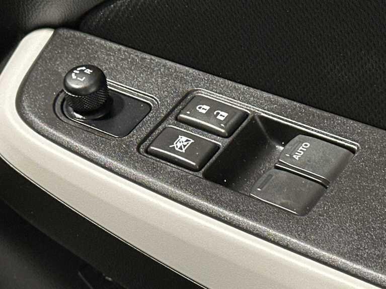 Used Suzuki Swift 2023 for sale - 76926916: Photo 38