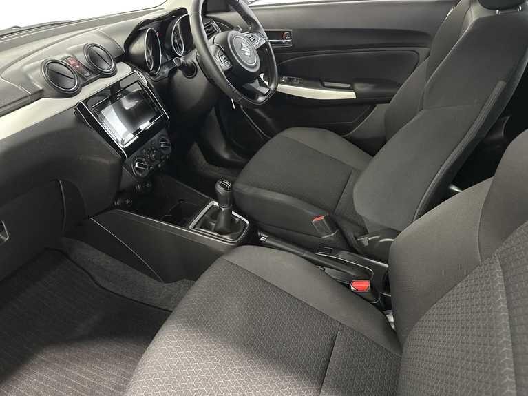 Used Suzuki Swift 2023 for sale - 77769127: Photo 3