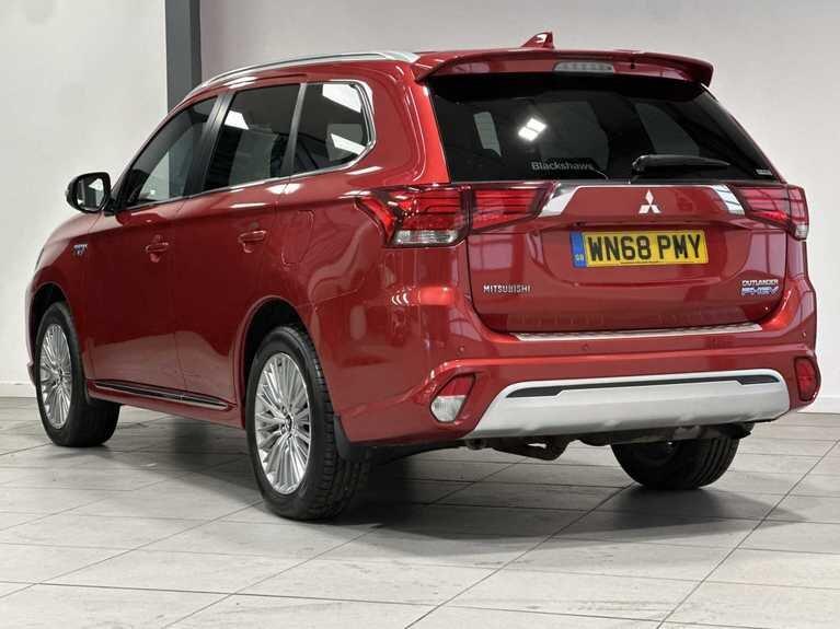 Used Mitsubishi Outlander 2018 for sale - 76952456: Photo 2