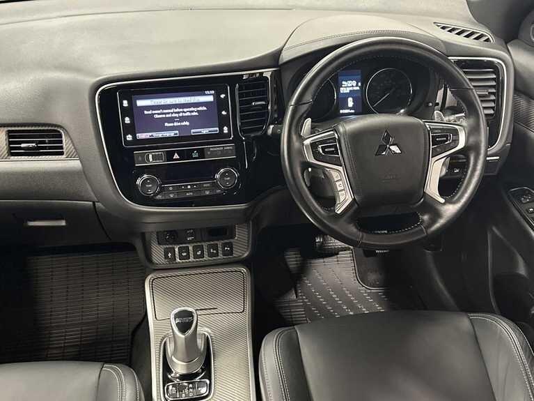 Used Mitsubishi Outlander 2018 for sale - 76952456: Photo 30