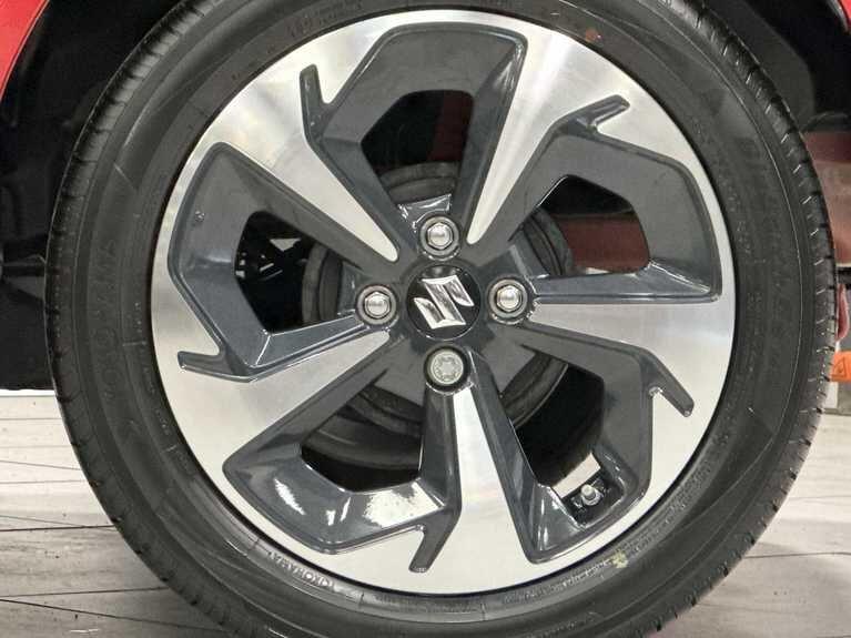 Used Suzuki Swift 2024 for sale - 76926361: Photo 5