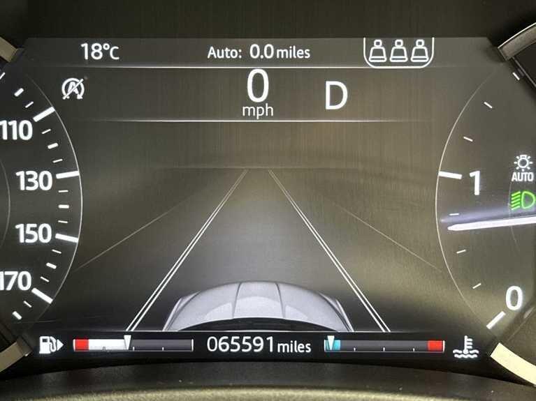 Used Jaguar XE 2019 for sale - 76926625: Photo 28