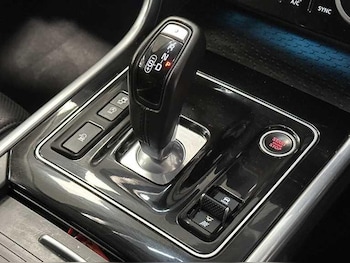 Used Jaguar XE 2019 for sale - 76926625: Photo