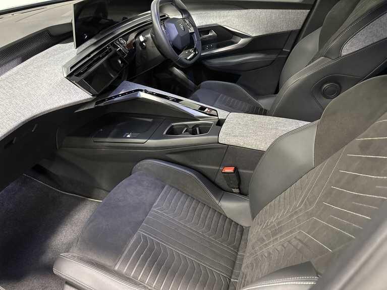 Used Peugeot 3008 2024 for sale - 77411009: Photo 3