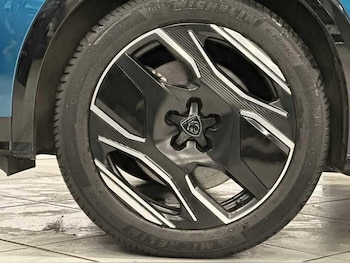 Used Peugeot 3008 2024 for sale - 77411009: Photo