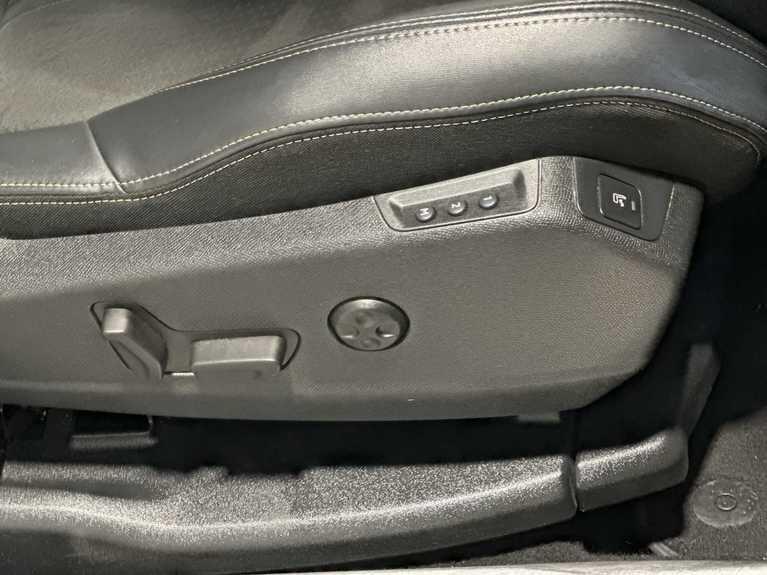 Used Peugeot 3008 2021 for sale - 76926194: Photo 39