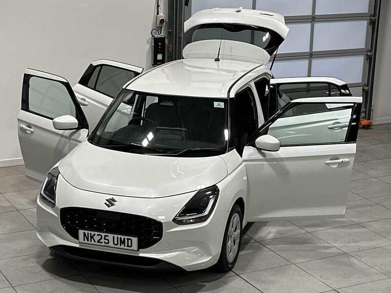 Used Suzuki Swift 2025 for sale - 77424579: Photo 15