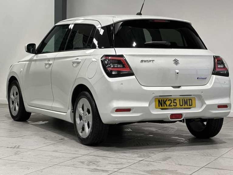 Used Suzuki Swift 2025 for sale - 77424579: Photo 2