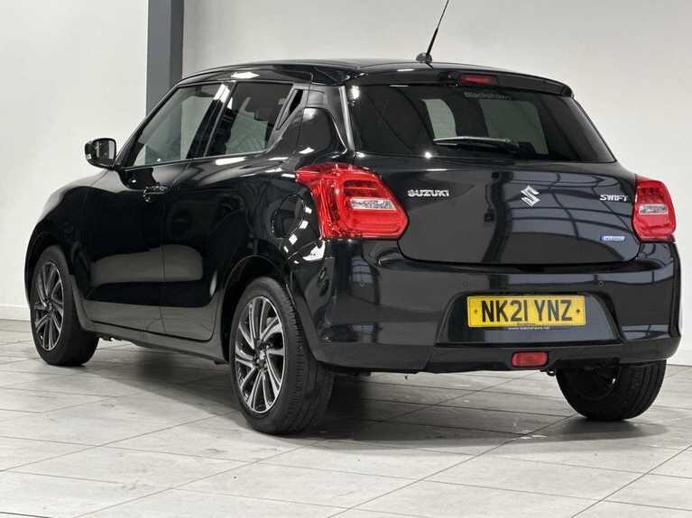 Used Suzuki Swift 2021 for sale - 76925904: Photo 2