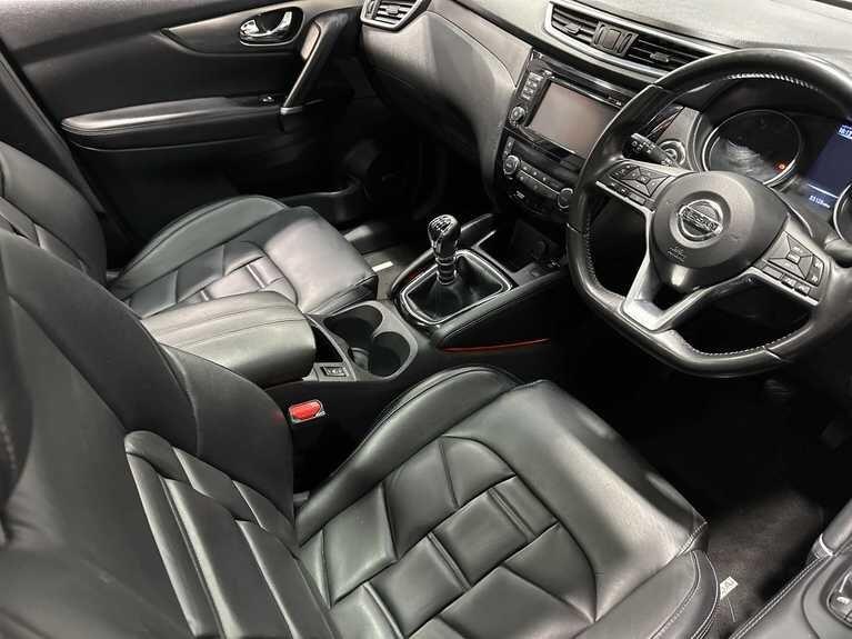 Used Nissan Qashqai for sale - 77001092: Photo 17