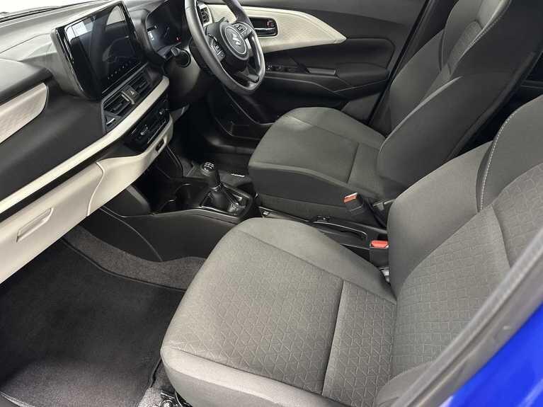 Used Suzuki Swift 2025 for sale - 76926806: Photo 3