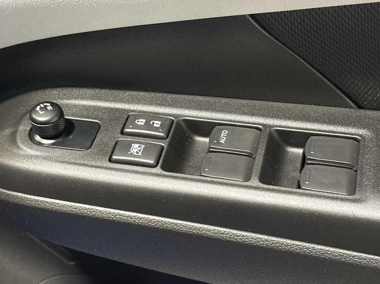 Used Suzuki Swift 2025 for sale - 76926806: Photo 37