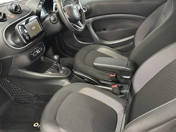Used smart fortwo 2020 for sale - 76714244: Photo