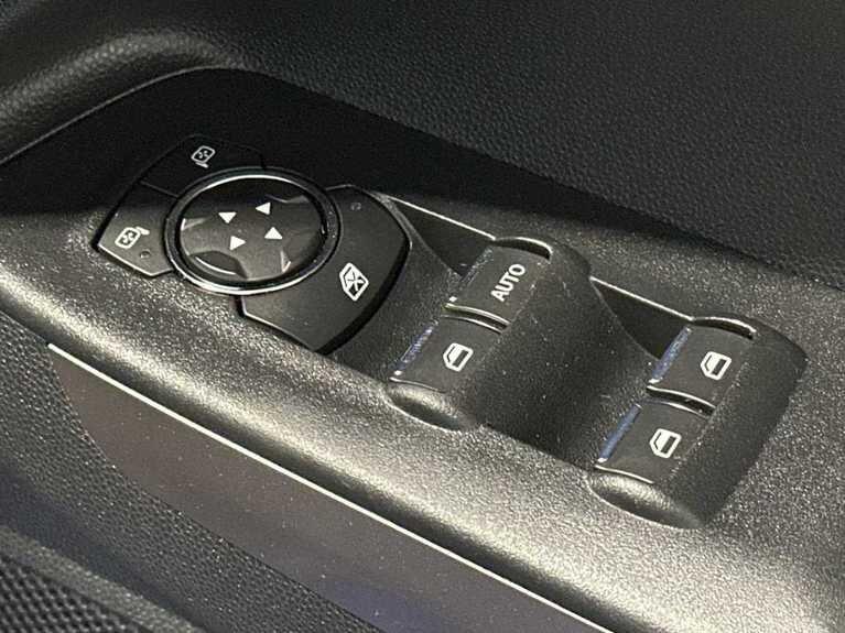 Used Ford Ecosport 2019 for sale - 76825224: Photo 37