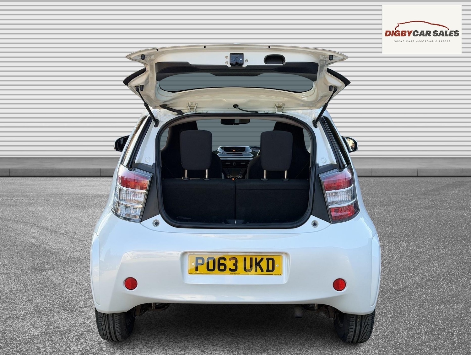 Used Toyota IQ 2013 for sale - 77721149: Photo 10