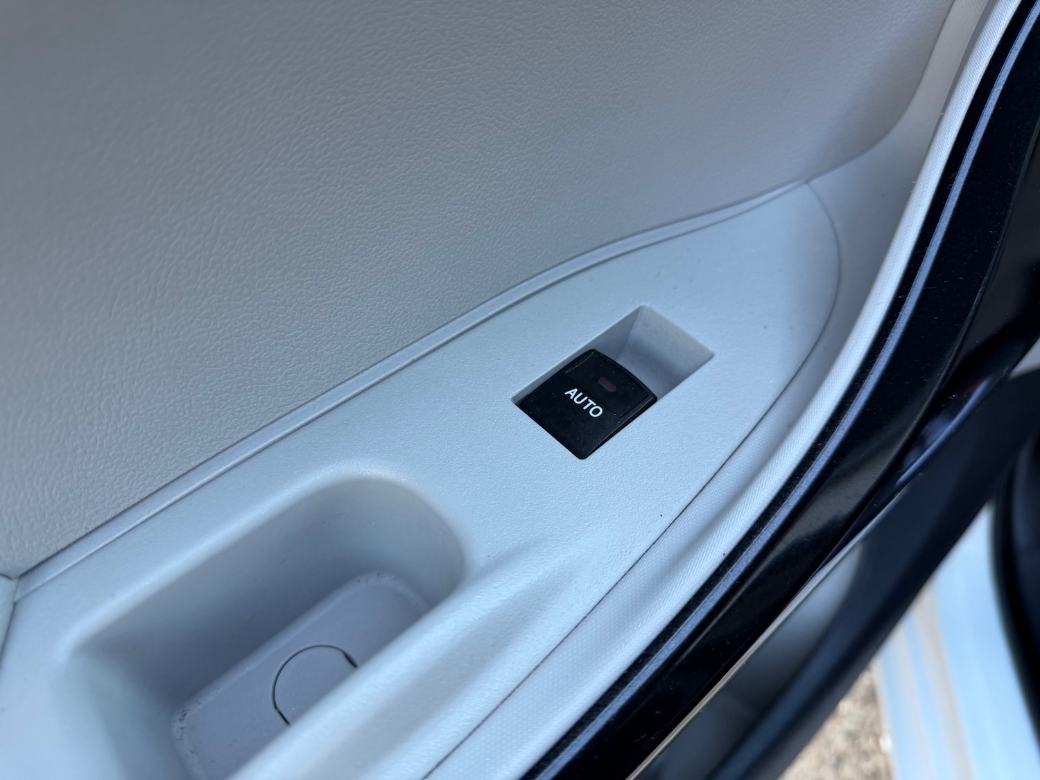 Used Toyota IQ 2013 for sale - 77721149: Photo 22