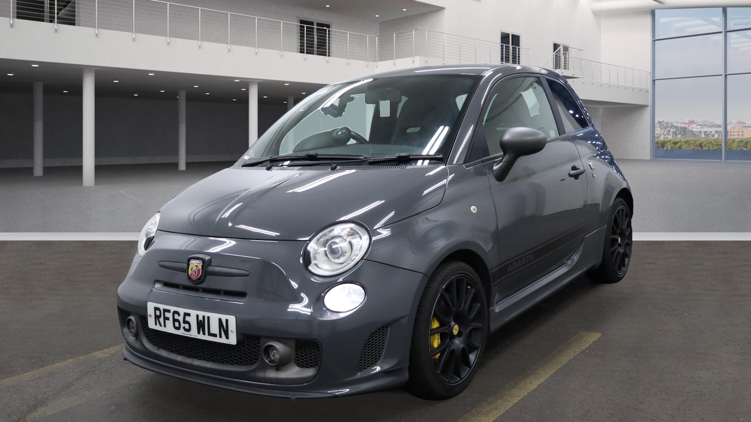 Used Abarth 595 2015 for sale - 76896829: Photo 2