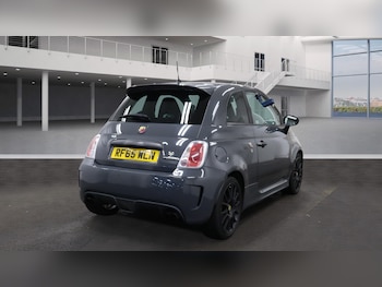 Used Abarth 595 2015 for sale - 76896829: Photo