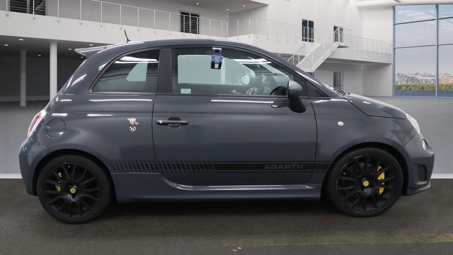 Used Abarth 595 2015 for sale - 76896829: Photo 5