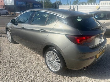 Used Vauxhall Astra 2017 for sale - 78444708: Photo