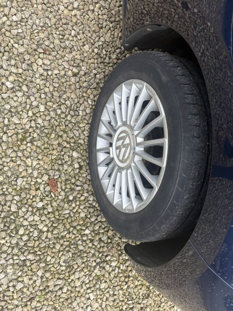 Used Volkswagen up! 2024 for sale - 77369555: Photo 17