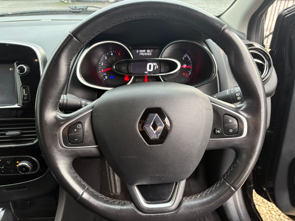 Used Renault Clio 2017 for sale - 76855164: Photo 11