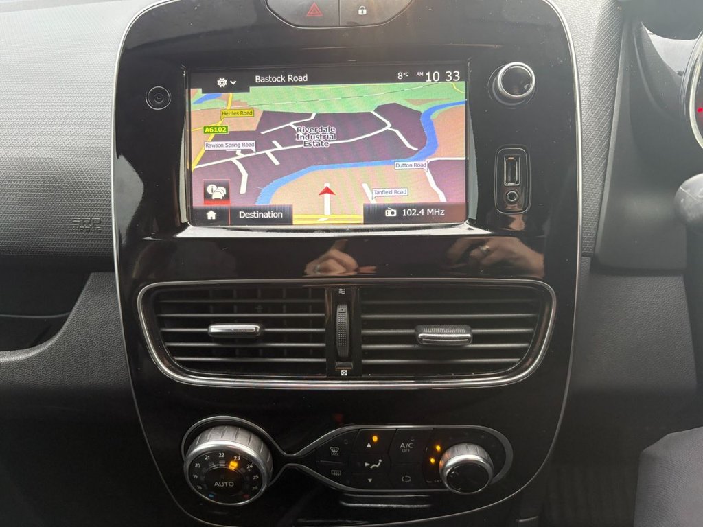 Used Renault Clio 2017 for sale - 76855164: Photo 16