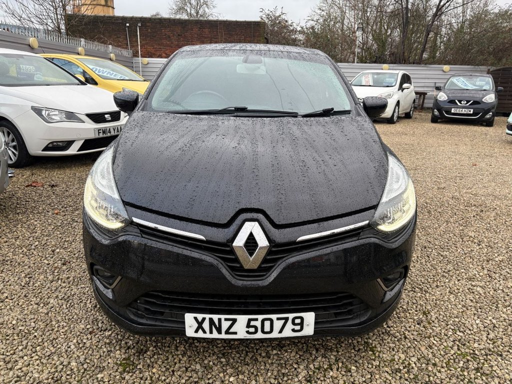 Used Renault Clio 2017 for sale - 76855164: Photo 2