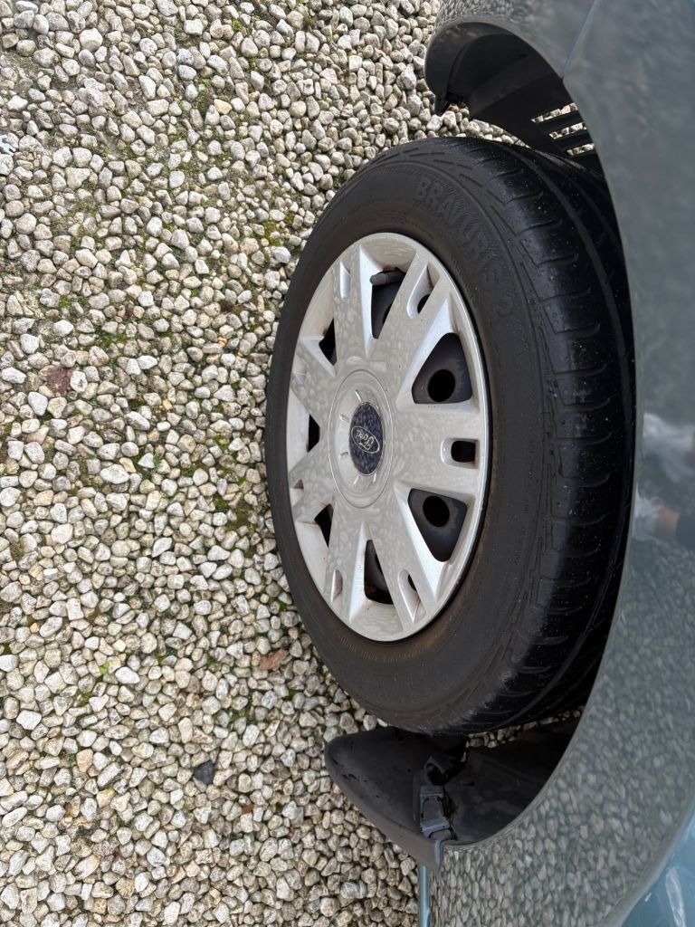 Used Ford Fusion 2004 for sale - 76345807: Photo 16